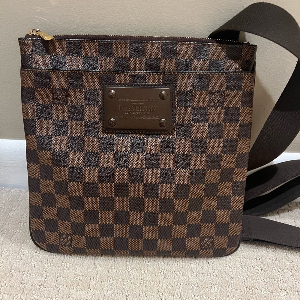 Louis Vuitton Damier Ebene Brooklyn Flat Pochette